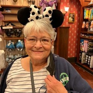 Meet your Posher, Brenda